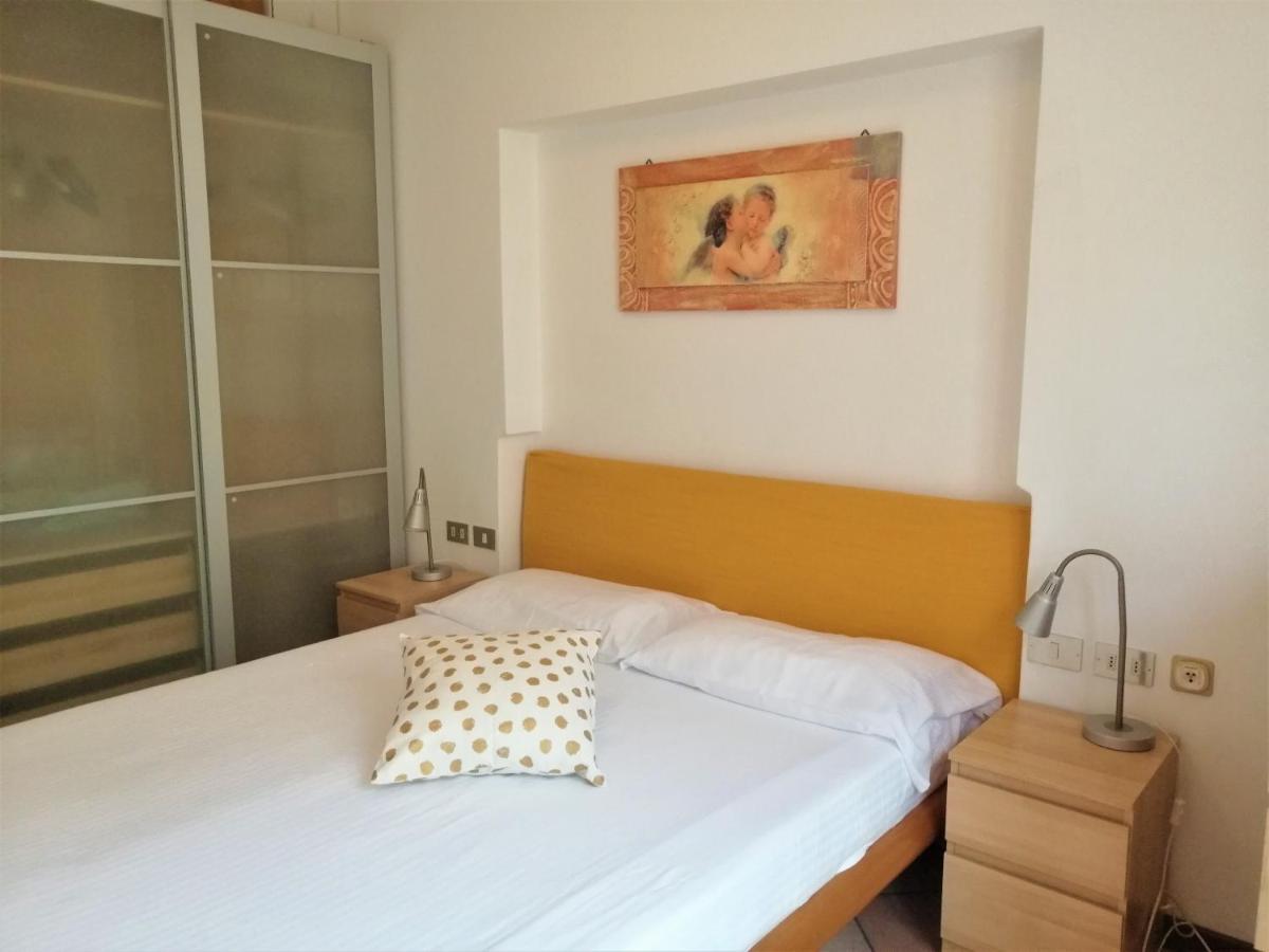 Iseolakerental - Appartamento Chiara Riva di Solto Extérieur photo