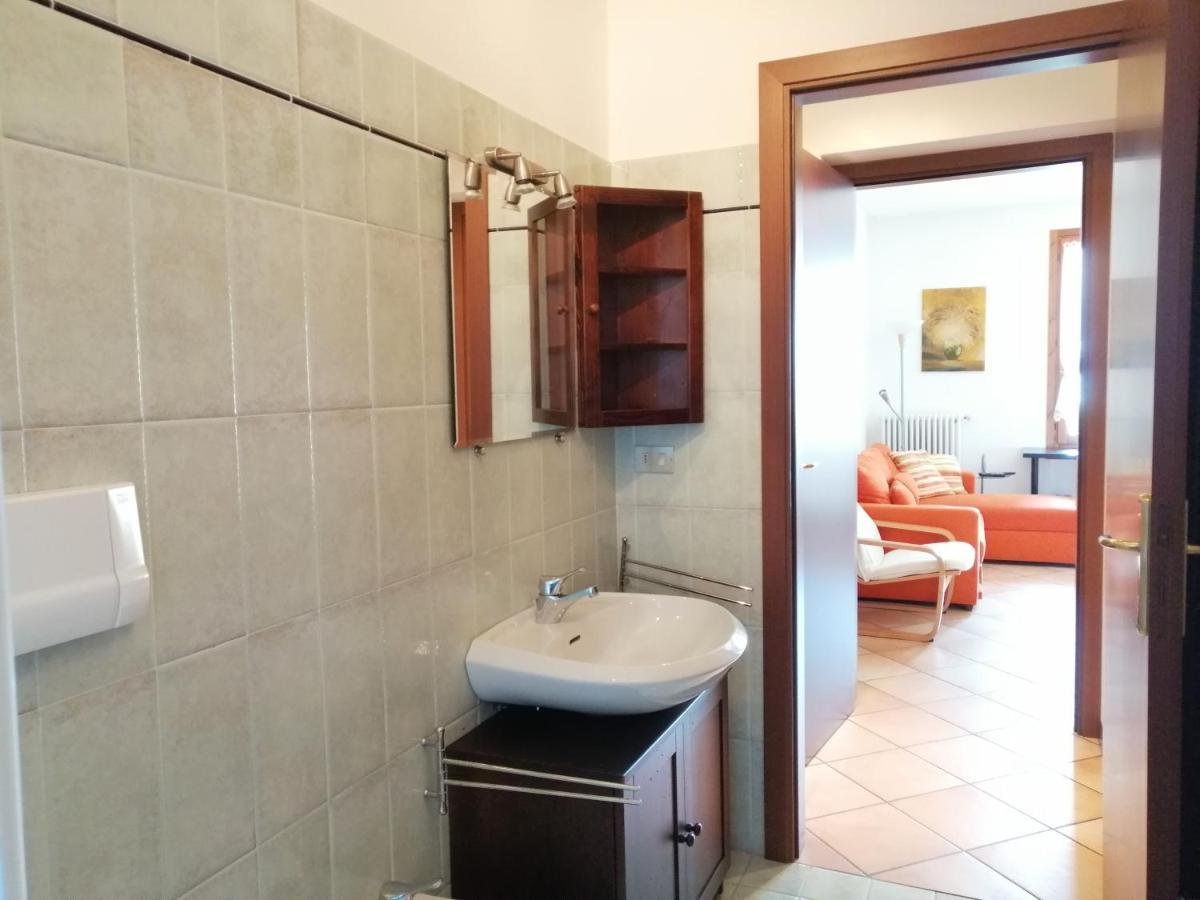 Iseolakerental - Appartamento Chiara Riva di Solto Extérieur photo